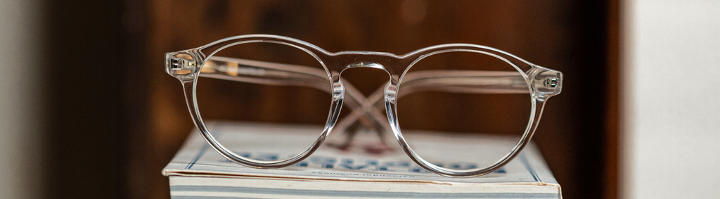 10 myths about glasses and eyes - Luxreaders.co.uk
