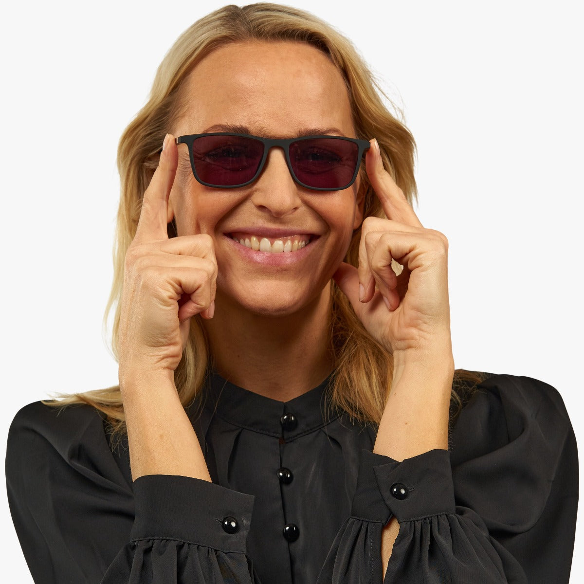 Luxreaders stylish Women's København Black Sunglasses. Made from Rubber in a Square shape.