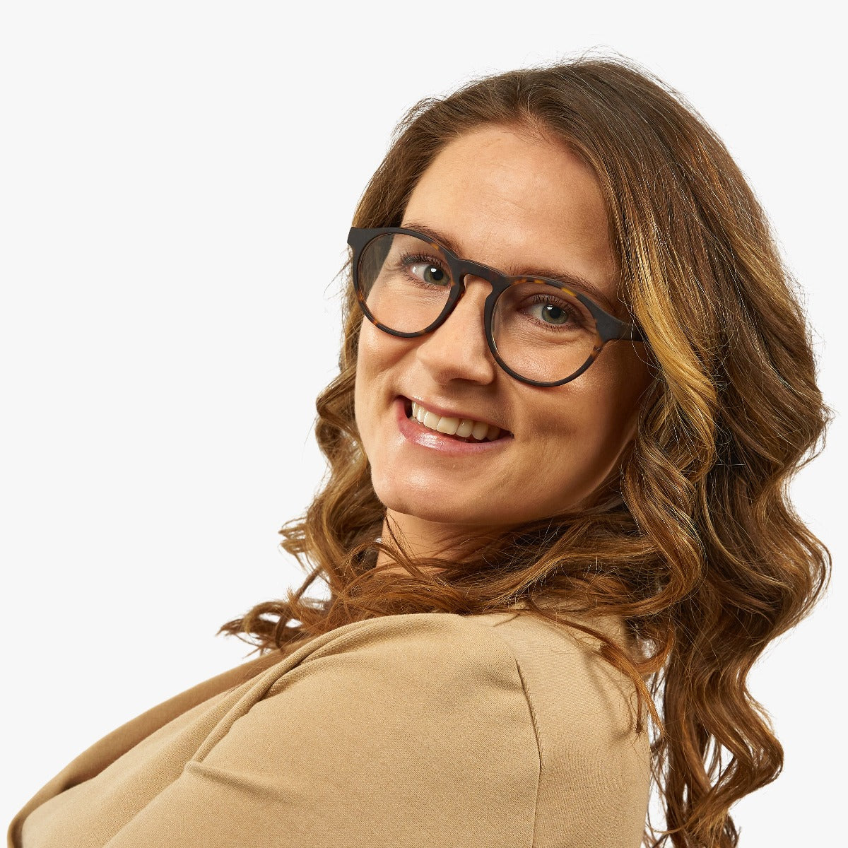 Luxreaders stylish Trondheim Dark Turtle Blue light glasses. Made from Acetate in a Round shape.