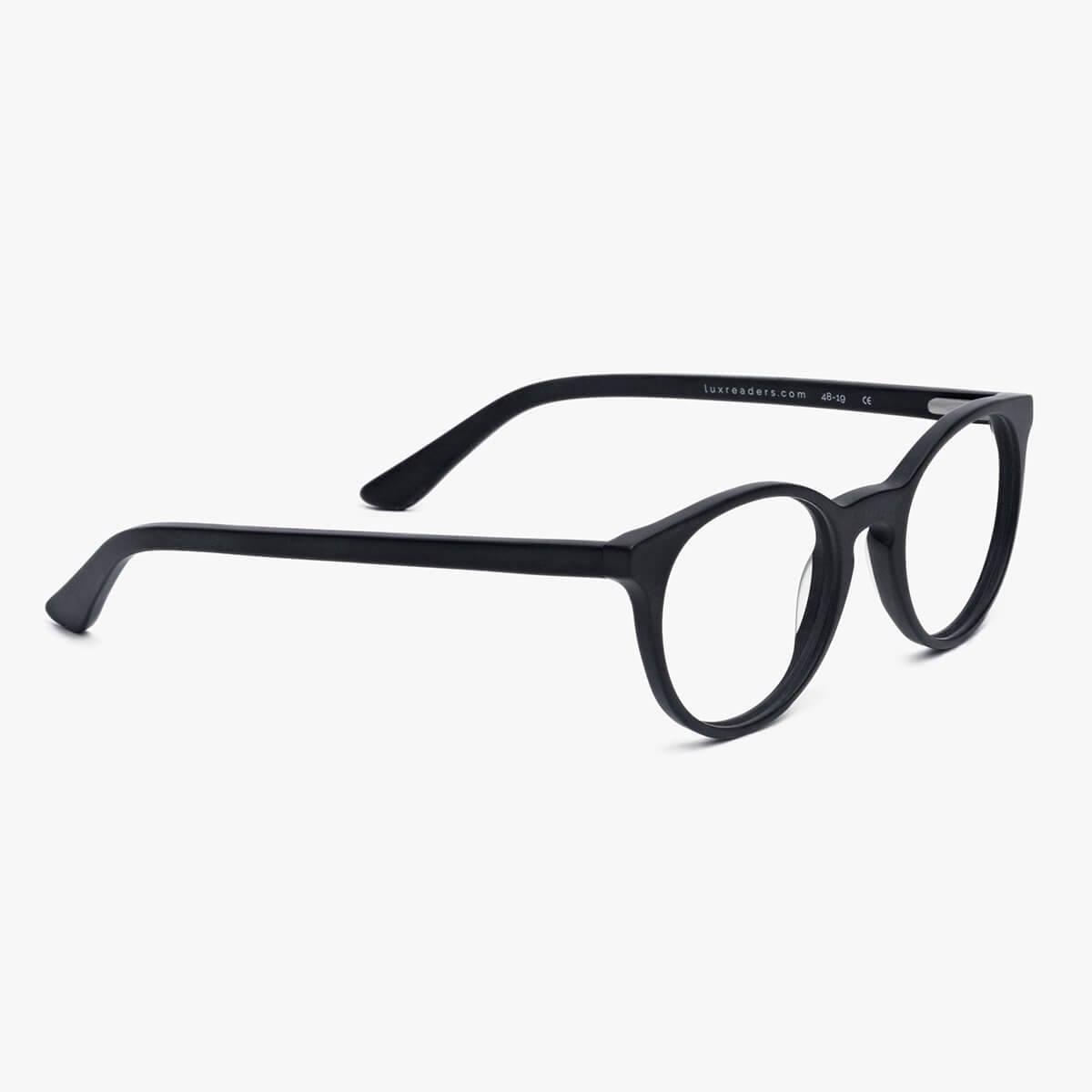 Luxreaders stylish Örebro Black Reading glasses. Made from Acetate in a Iconic shape.