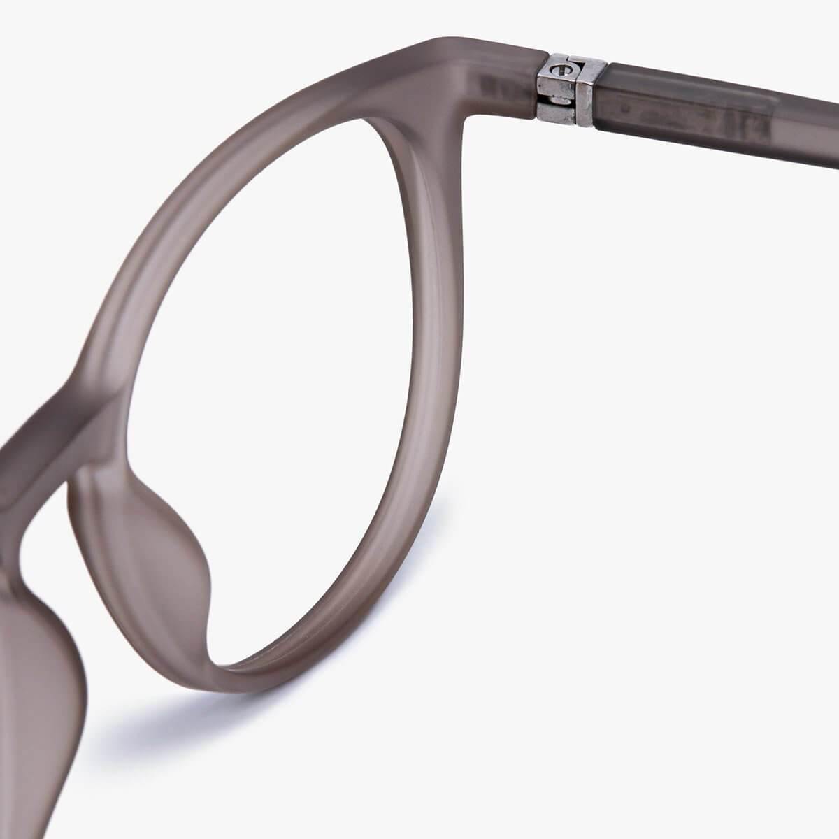 Luxreaders stylish Men's Stockholm Grey Reading glasses. Made from Rubber in a Iconic shape.