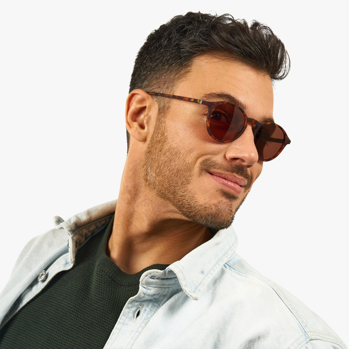mens-laeso-turtle_sunglasses_male-model-1.jpg?v=1771422821&width=1200