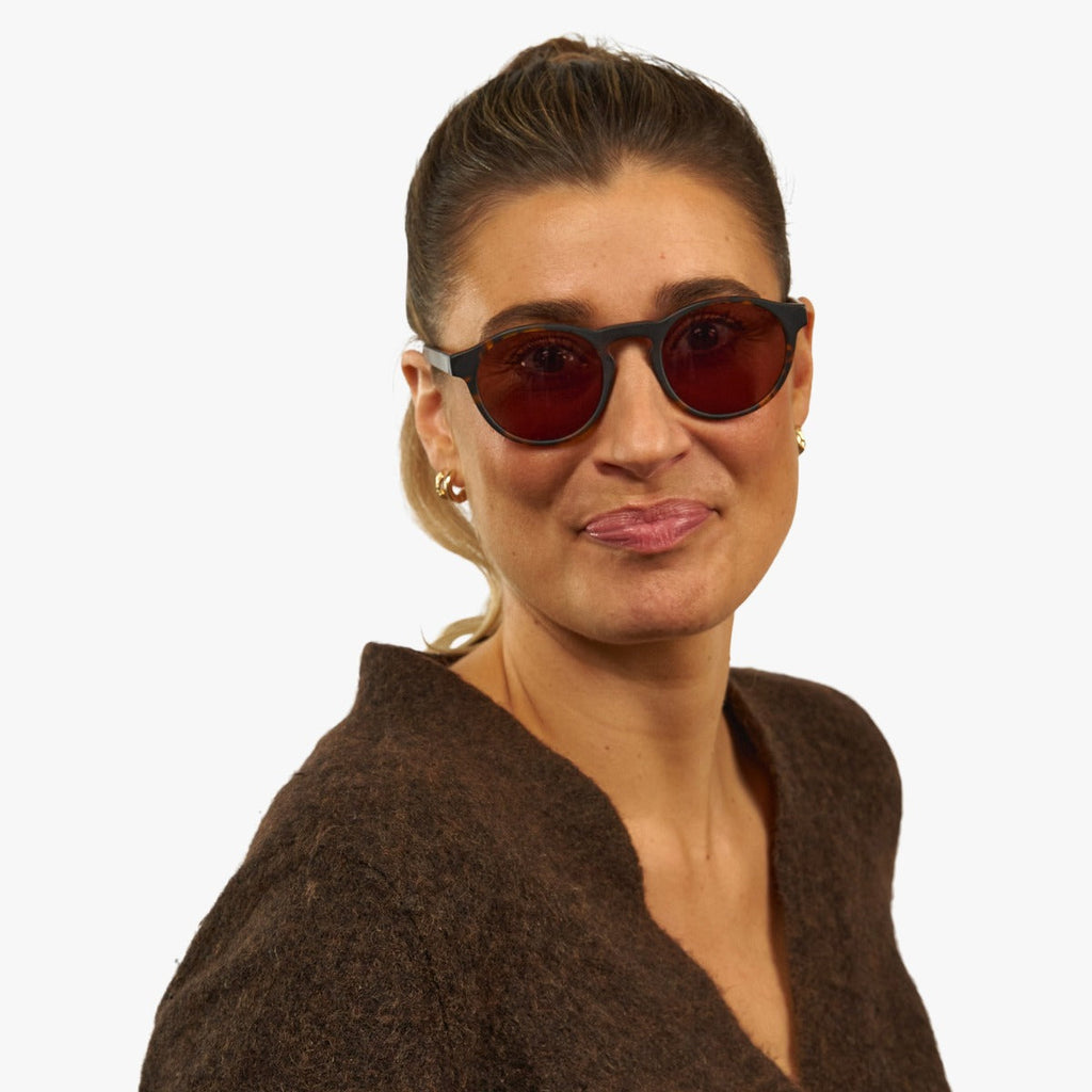 Women's Morgan Dark Turtle Sunglasses - Luxreaders.co.uk